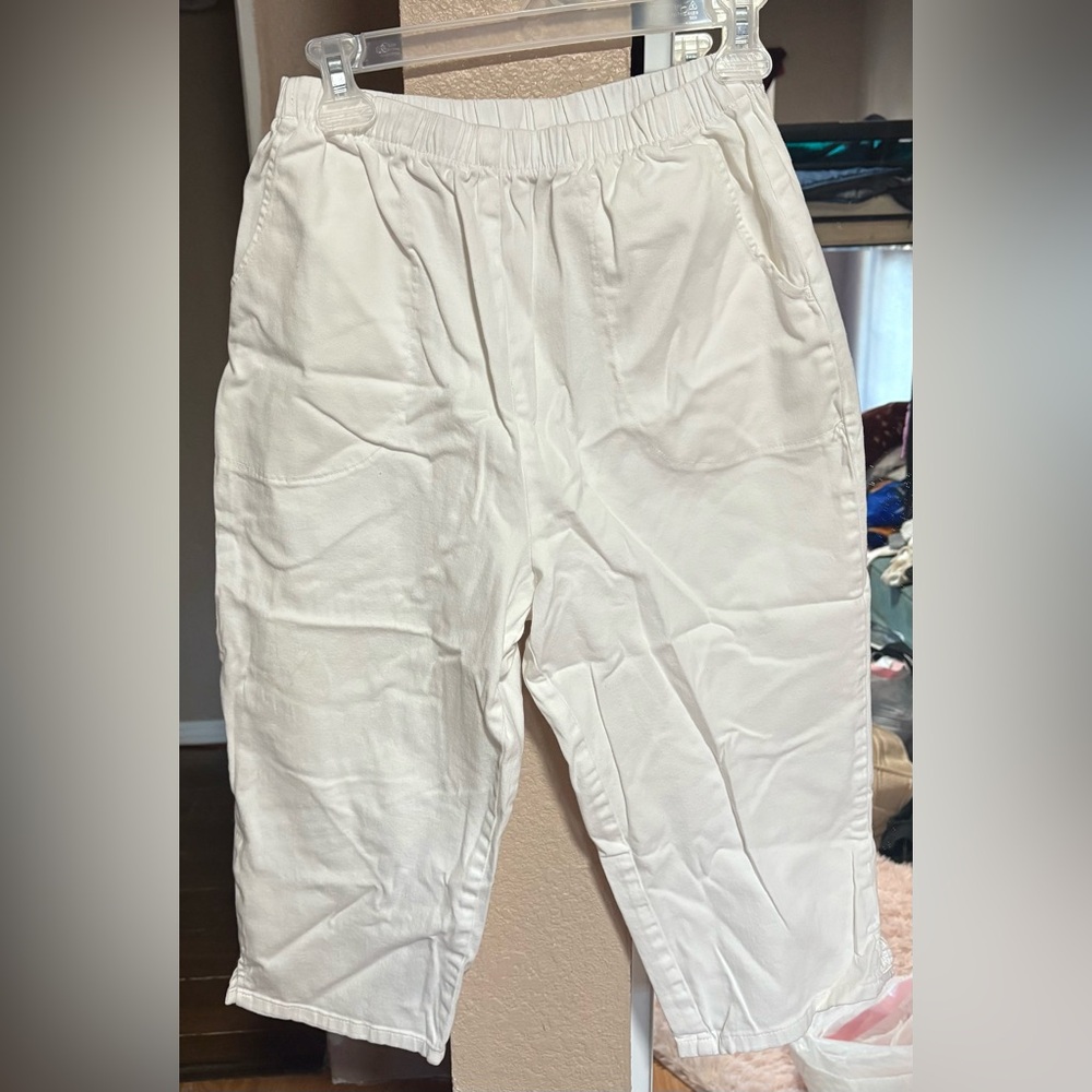 Casual White Cargo Capri Pants